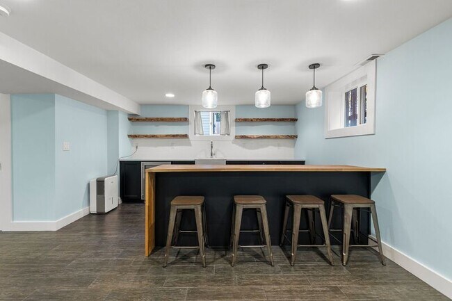 Building Photo - 3803 SE 65th Ave