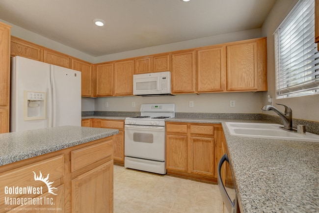 Building Photo - Charming 4Bdm 3Ba Home with Modern Features located in SW Las Vegas