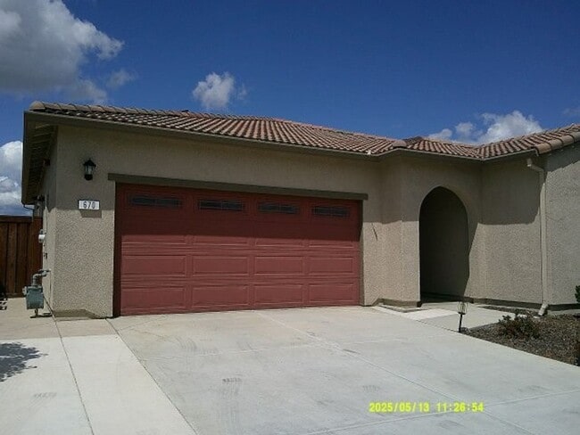Building Photo - 670 Wisteria Ln