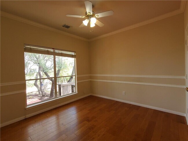 Building Photo - 10400 W Cave Loop