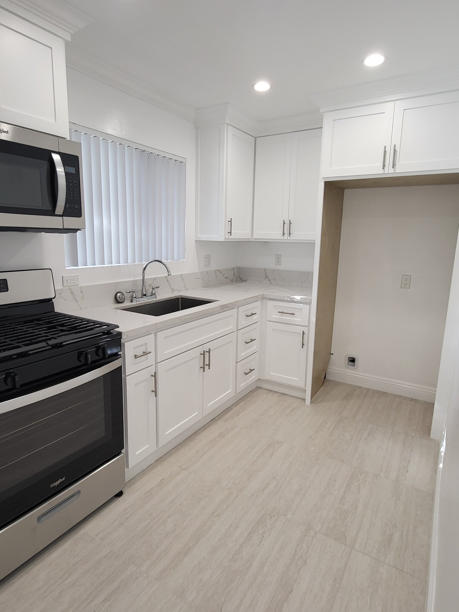 Building Photo - 8919 Longden Ave
