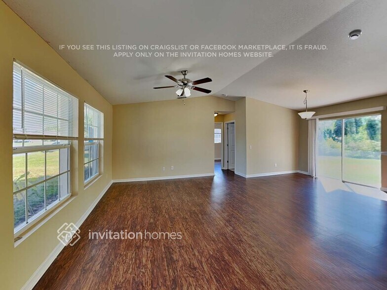 Building Photo - 2845 Dongola St
