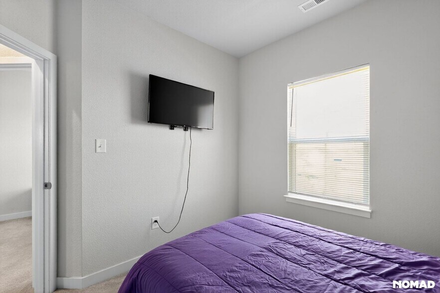 Building Photo - 103 Sandra Rd