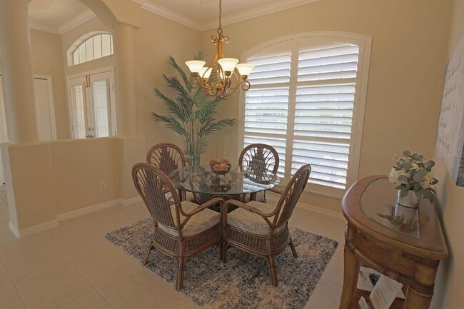 Building Photo - 811 Rotonda Cir
