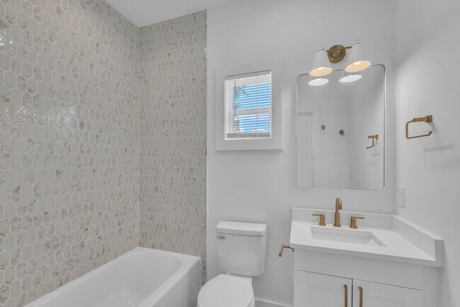 Building Photo - *Modern Construction Luxury Townhome - Downtown Raleigh*