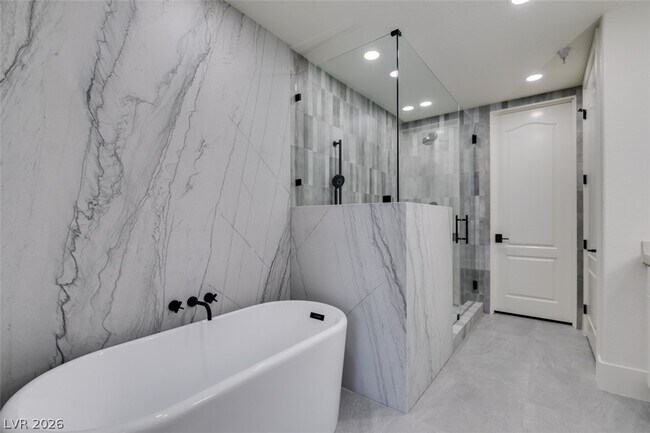 Building Photo - 32 E Serene Ave