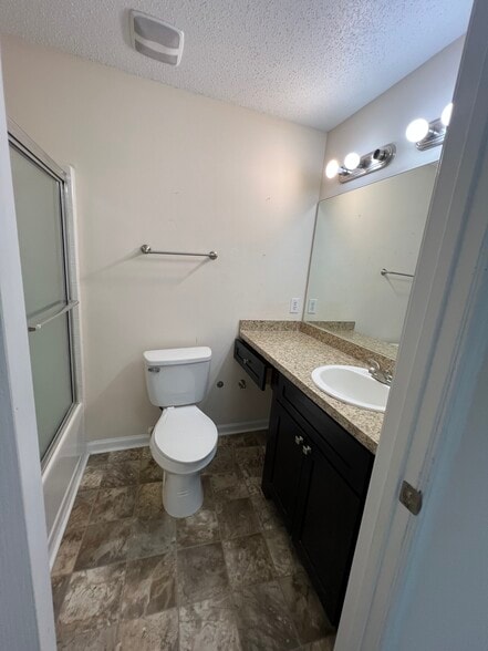 Building Photo - 2251 Bayrose Cir