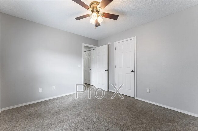 Building Photo - 3501 SW Landau Ct