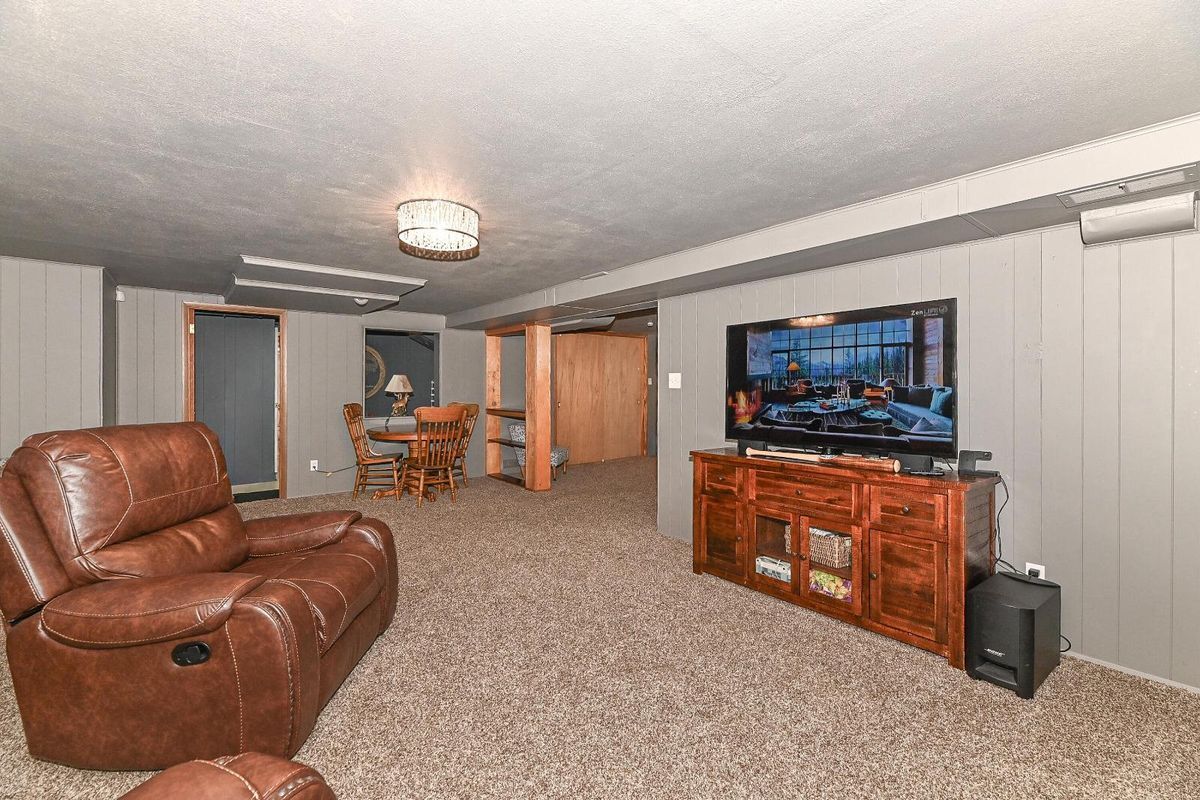 Building Photo - 1208 Montclair Dr