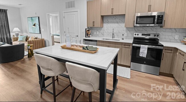 Building Photo - 2546 Perimeter Pointe Pkwy