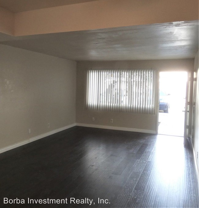 Building Photo - 17516 Grand Ave