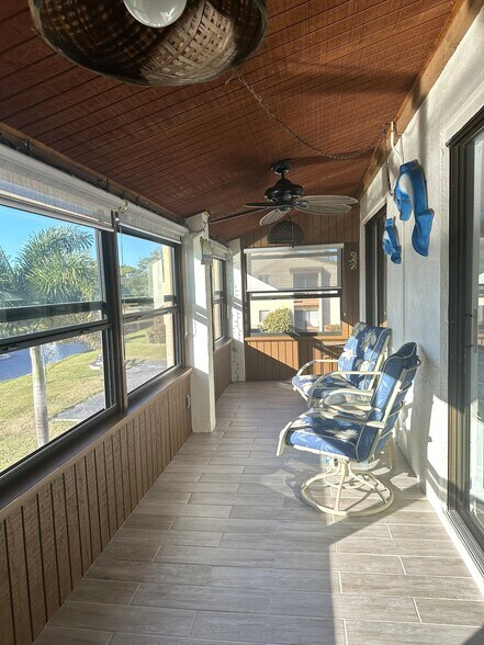 Building Photo - 12 Quails Run Blvd