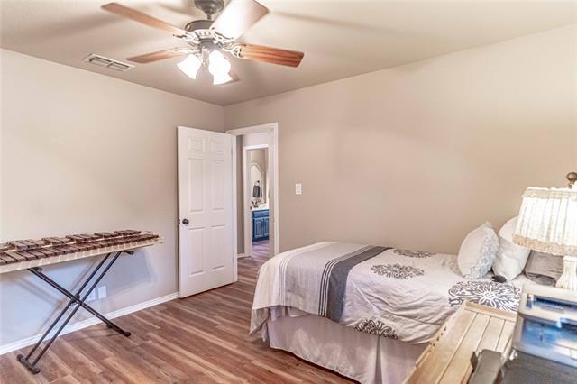 Building Photo - 911 Meadowlark Ln