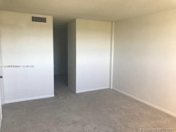 Building Photo - 404 NW 68th Ave