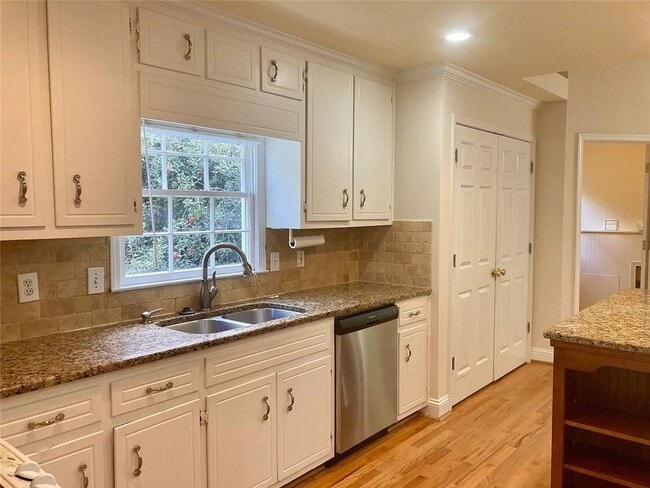 Building Photo - 3230 Moss Creek Dr