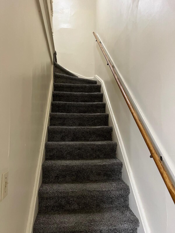 Building Photo - 1050 9th St