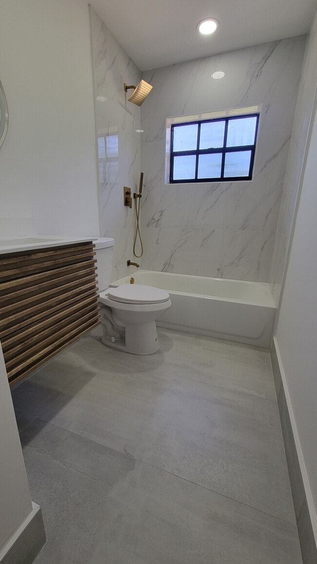 Building Photo - 9520 SW 188th Terrace