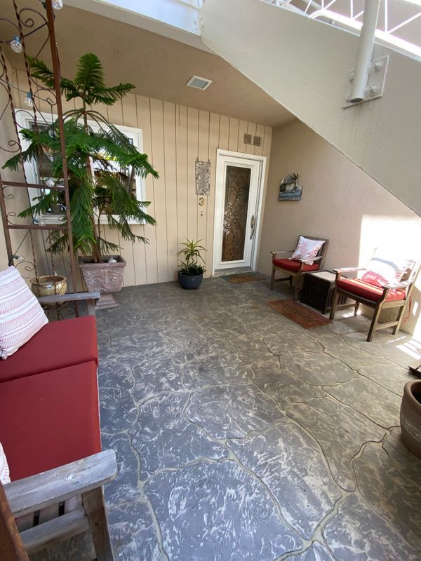 Building Photo - 501 Avenida Del Mar