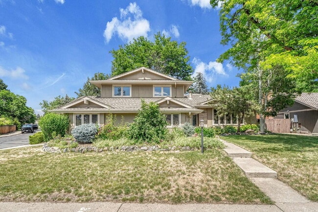 Building Photo - $3,600.00 - 4 Bedroom, 3.5 Bathroom, Singl...