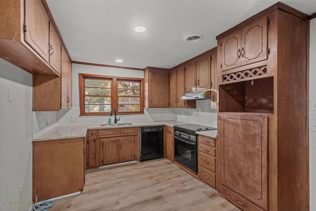 Building Photo - 8912 Sweetbriar Ln