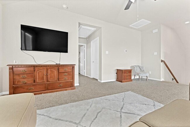 Building Photo - 16223 Neff Park Dr
