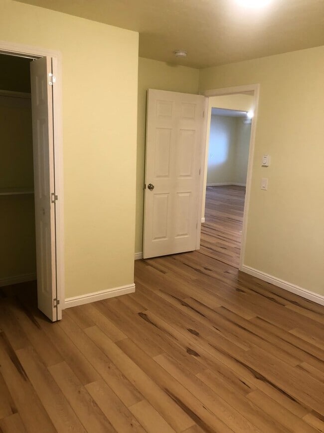 Building Photo - 2 BR Walkout Basement Apartment in Victor, ID