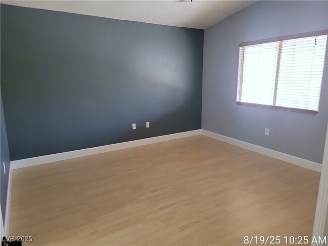 Building Photo - 5250 Panguitch Dr