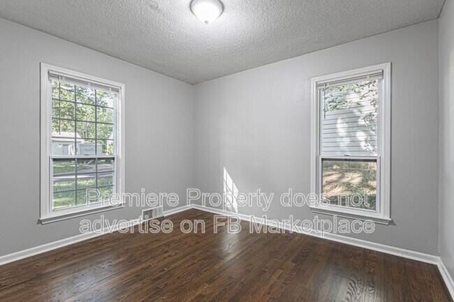 Building Photo - 9010 E 75th St
