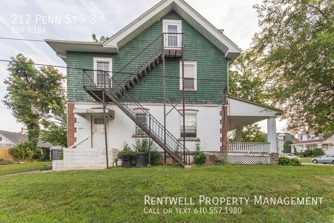 Building Photo - 2 Bedroom - 1 Bath Apartment located Ridle...