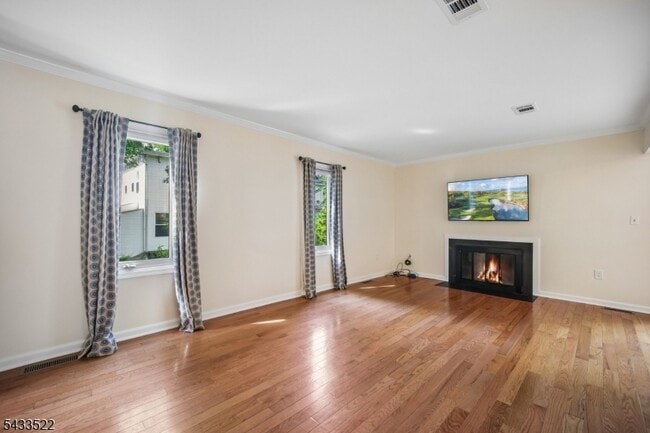 Building Photo - 5E Somerset Hills Village