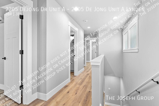 Building Photo - 2205 DeJong Dr