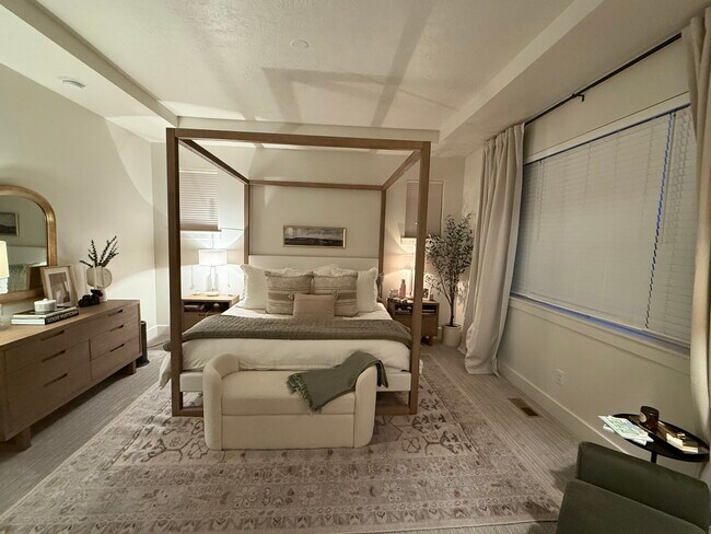 Building Photo - 4179 W Bolton Dr