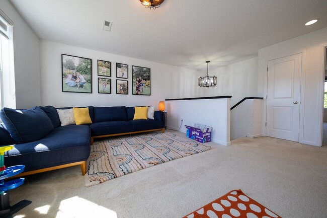 Building Photo - 5004 Trillium Cove NE