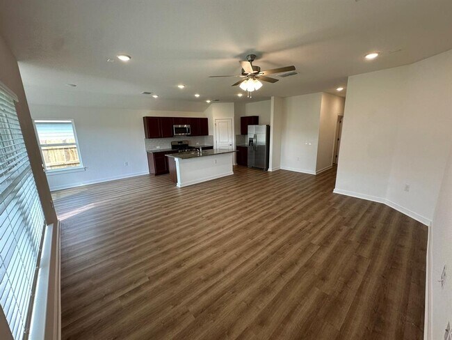 Building Photo - 7502 Sparkling Light Dr