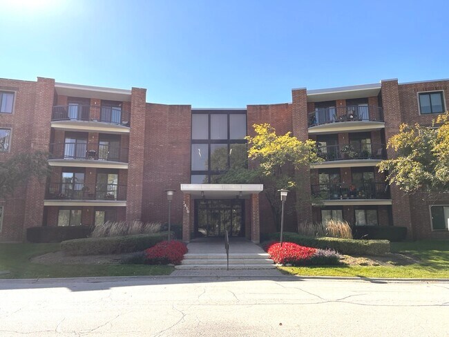 Primary Photo - 1415 E Central Rd