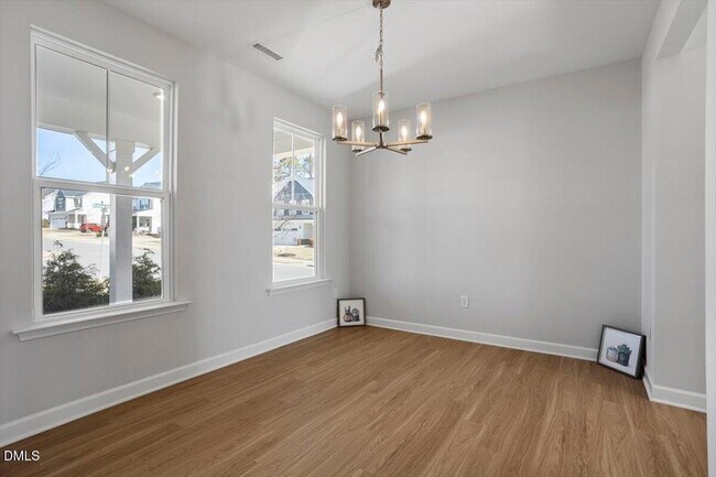 Building Photo - 128 Highland Grv Wy