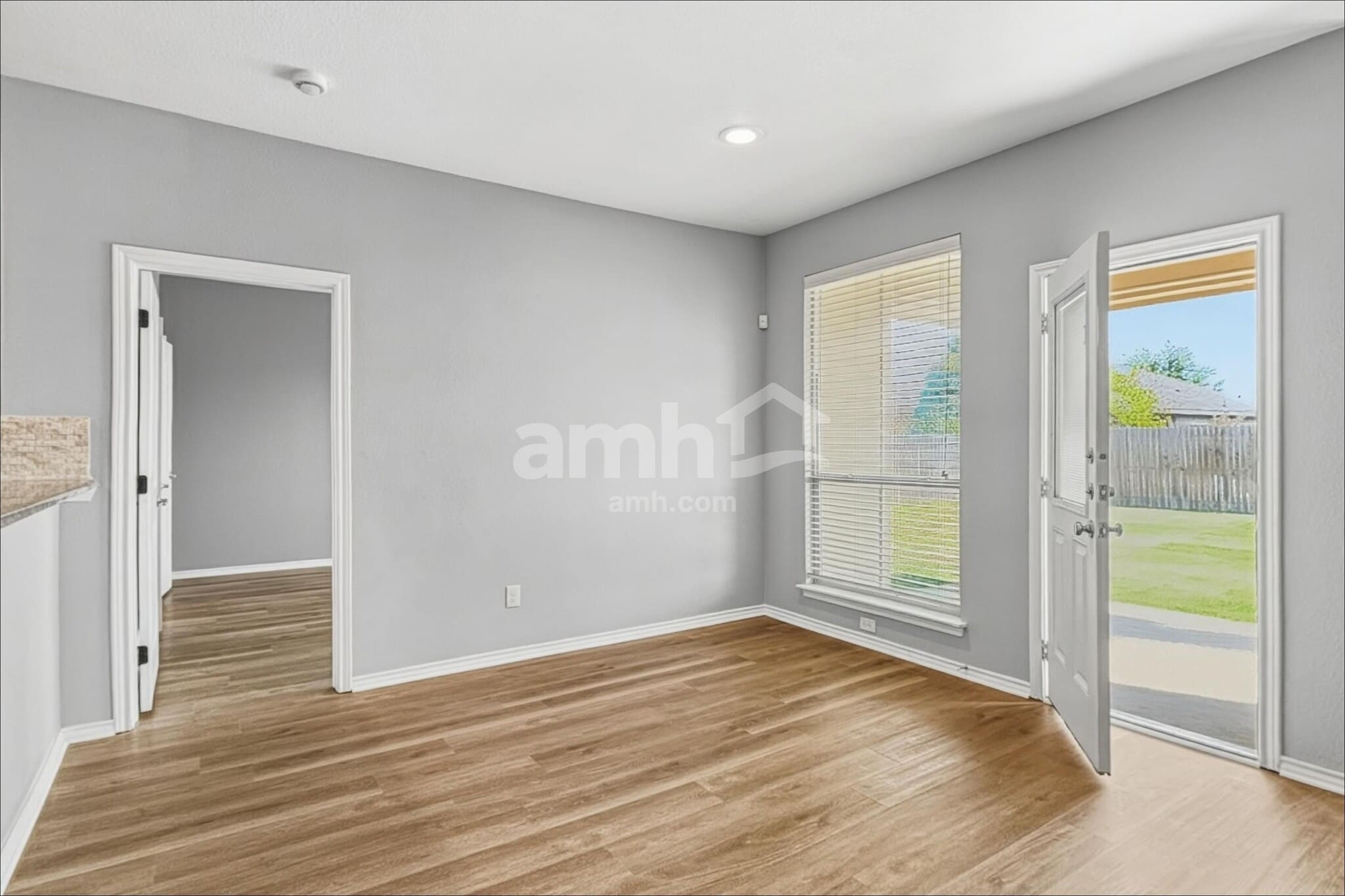 Building Photo - 3101 Hornbeam St