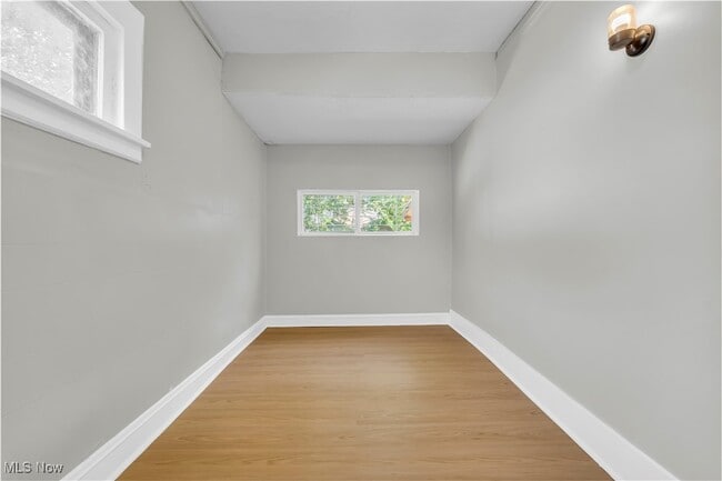 Building Photo - 3153 W 88th St