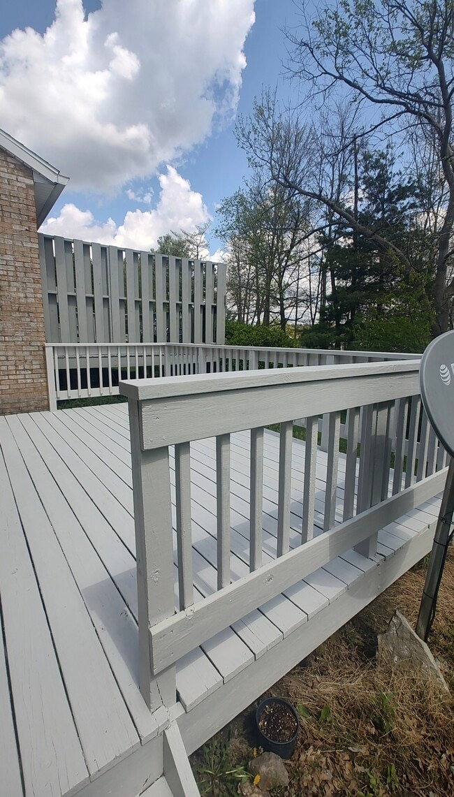 Building Photo - Riva Ridge