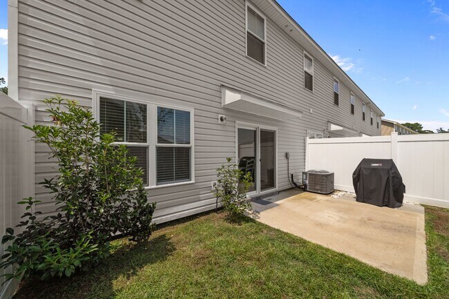 Building Photo - 495 Gov Treutlen Cir