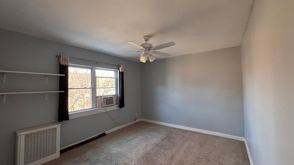 Building Photo - 330 S Broadway