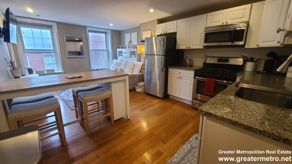 Building Photo - 180 Salem St