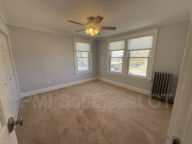 Building Photo - 86 School St