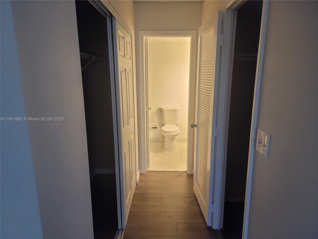 Building Photo - 3800 S Ocean Dr