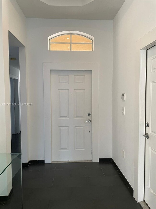Building Photo - 10933 NW 73rd Terrace