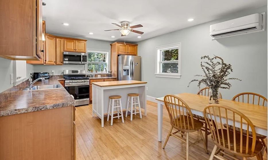 Building Photo - 20 Planters St