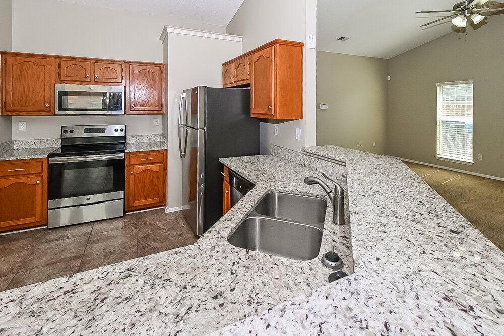 Building Photo - 9161 Preakness Dr