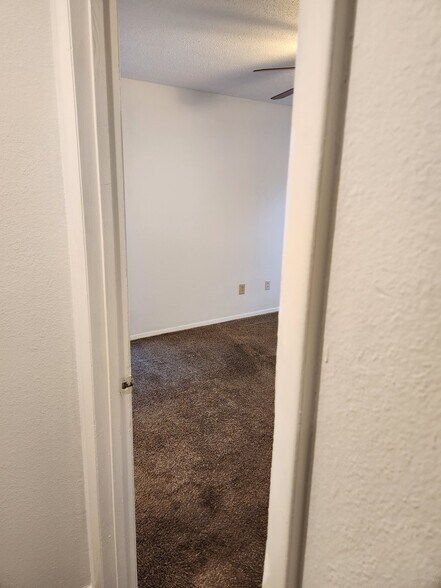 Building Photo - 207 Weddell St