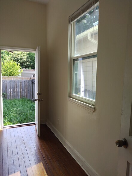 Building Photo - 3117 Gravier St