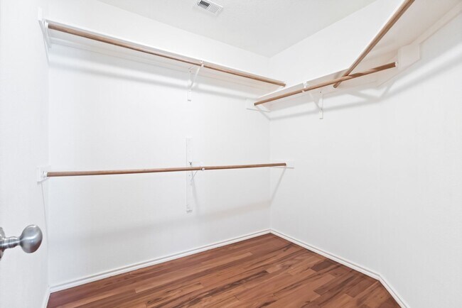 Building Photo - 2538 Somerall